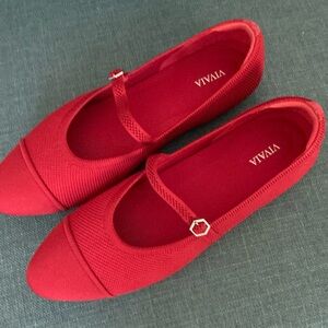 Chic red Mary Jane’s.